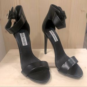 Steven Madden black leather stiletto.